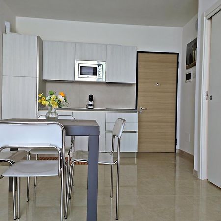 ארקליאה מארה Apartment Mare45 - 10 Minutes Walk From The Beach With One Private Ombrella And Two Sun-Beds מראה חיצוני תמונה