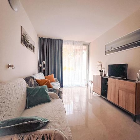 ארקליאה מארה Apartment Mare45 - 10 Minutes Walk From The Beach With One Private Ombrella And Two Sun-Beds מראה חיצוני תמונה